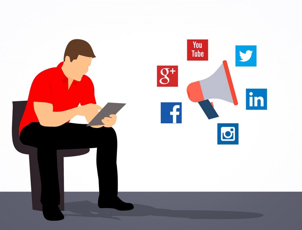 social media marketing 3216077 1280